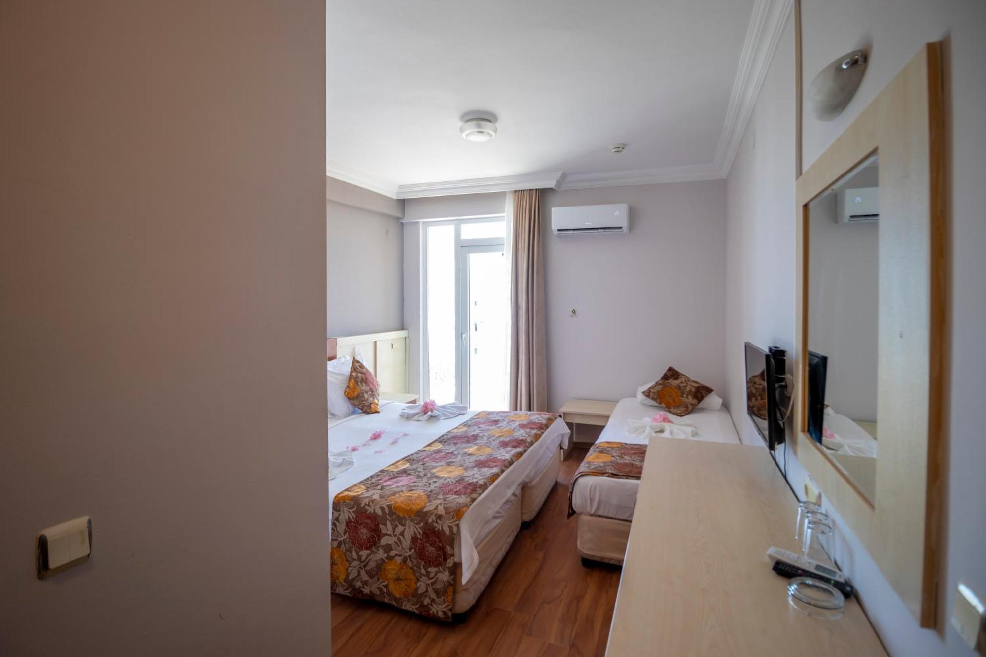 Lara Dinc Hotel Αττάλεια Εξωτερικό φωτογραφία